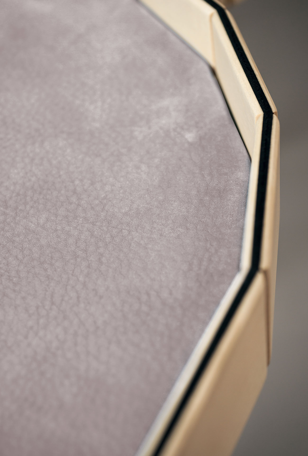 Baxter Журнальный столик Ninfea diam.56cm от Baxter — в интерьере