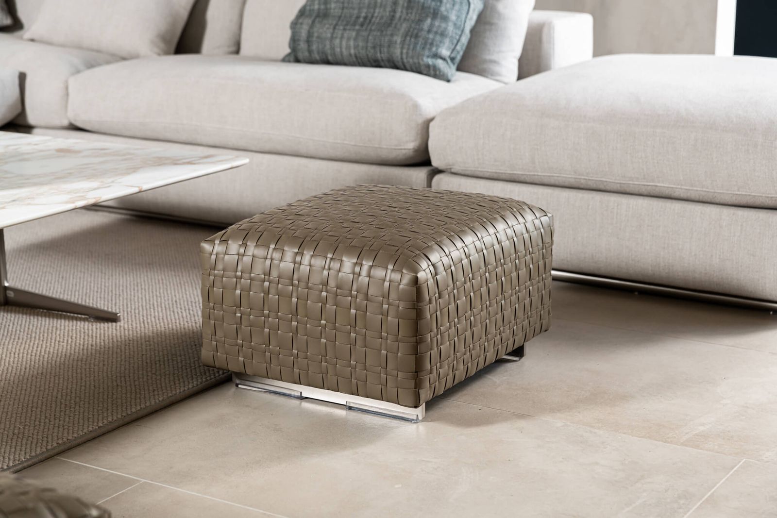 Flexform Пуф Bangkok 60*50 Olive от Flexform — в интерьере