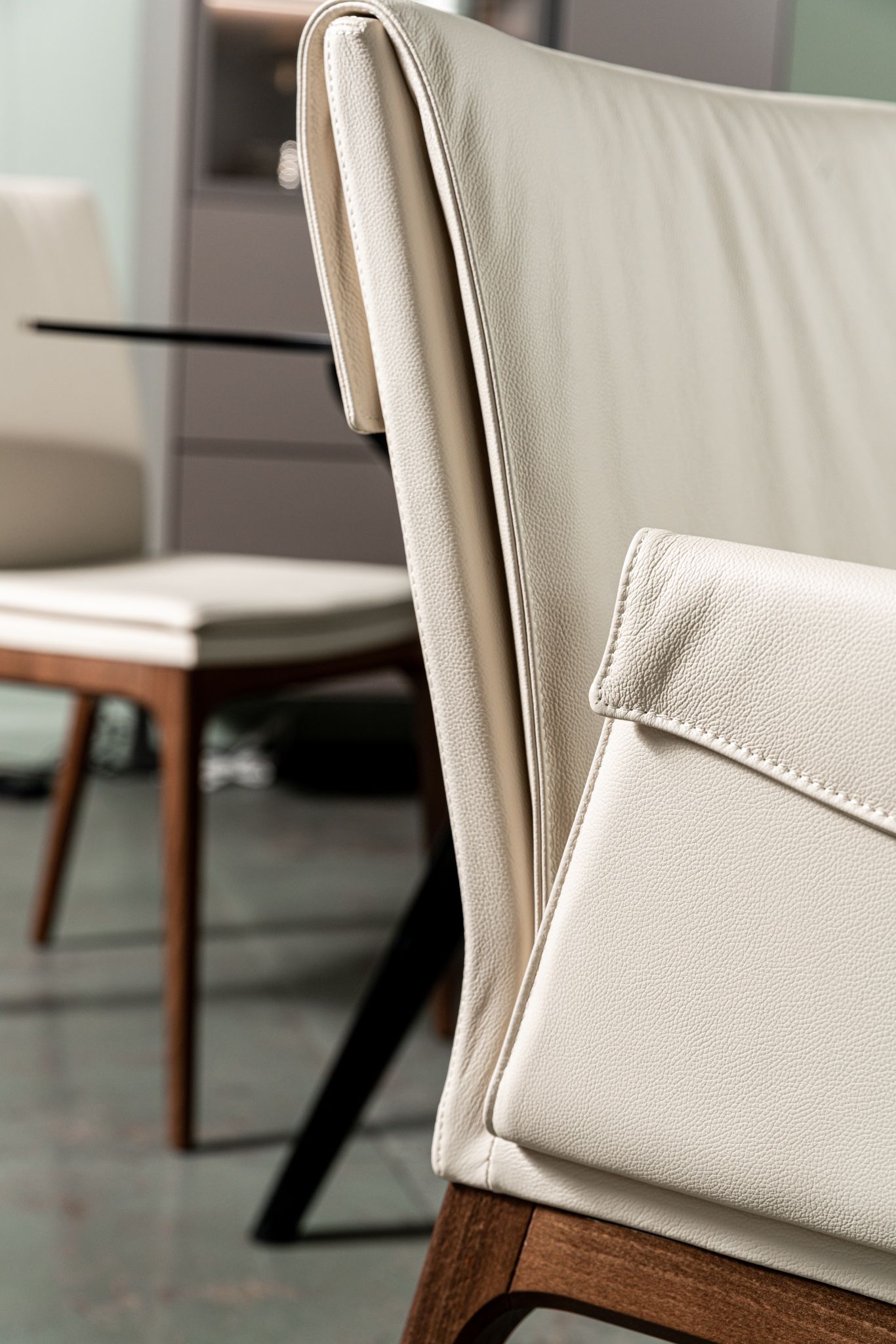 Cattelan Italia Стул Sofia B Noce Canaletto and Oyster от Cattelan Italia — в интерьере