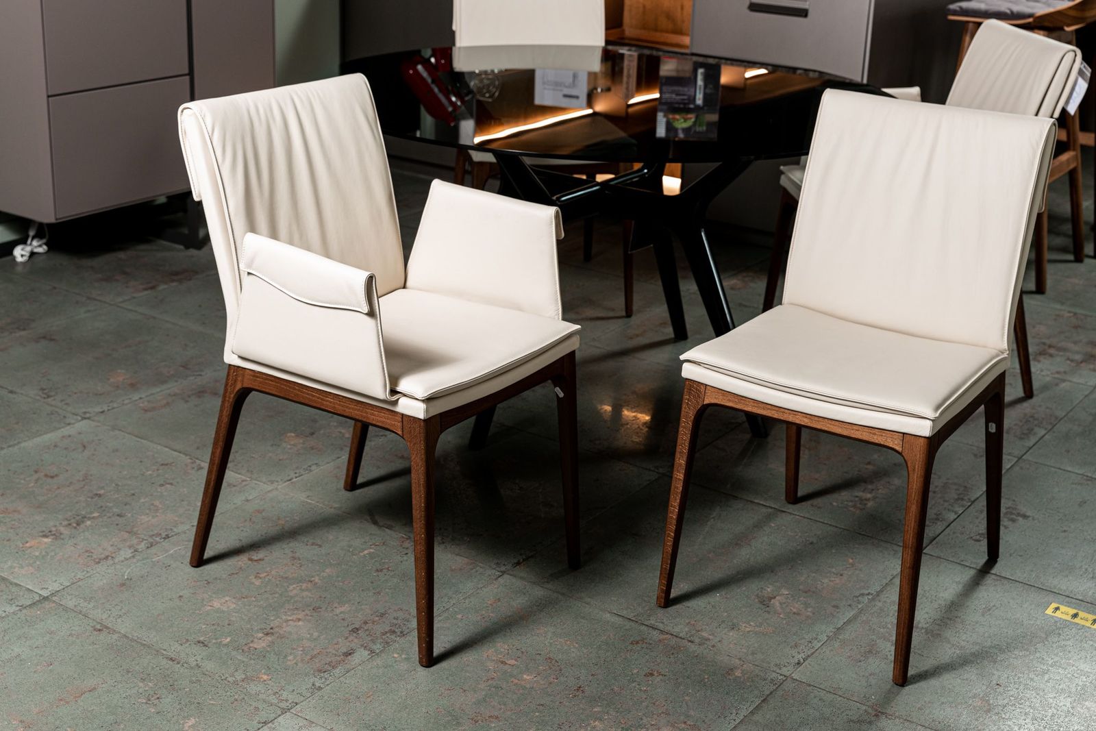 Cattelan Italia Стул Sofia B Noce Canaletto and Oyster от Cattelan Italia — в интерьере