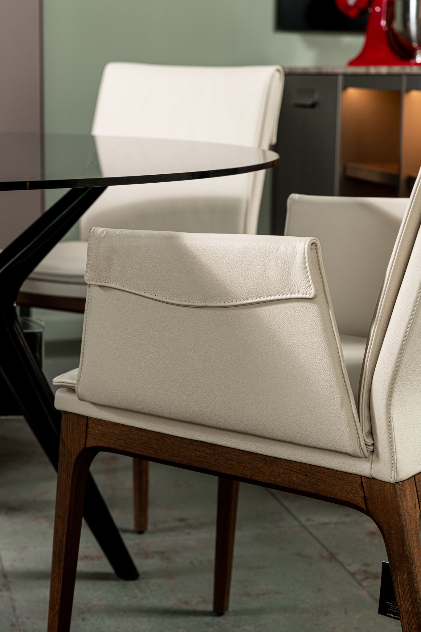 Cattelan Italia Стул Sofia B Noce Canaletto and Oyster от Cattelan Italia — в интерьере