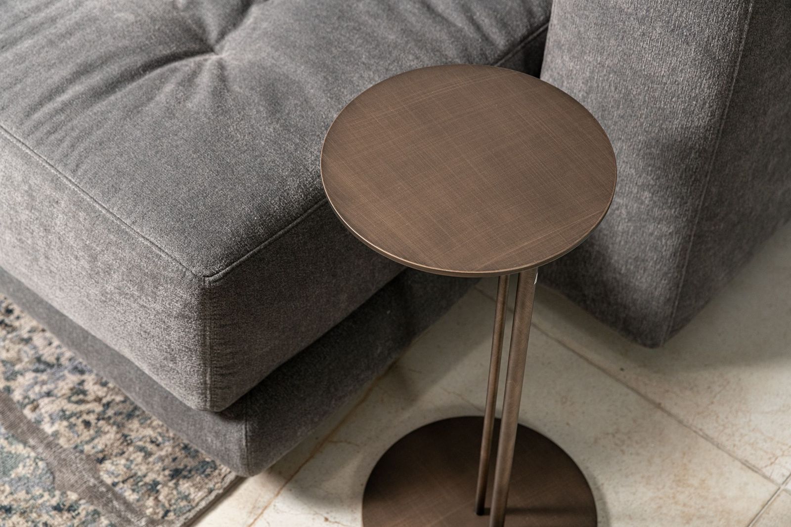 Cattelan Italia Журнальный столик Sting Brushed Bronze от Cattelan Italia — в интерьере