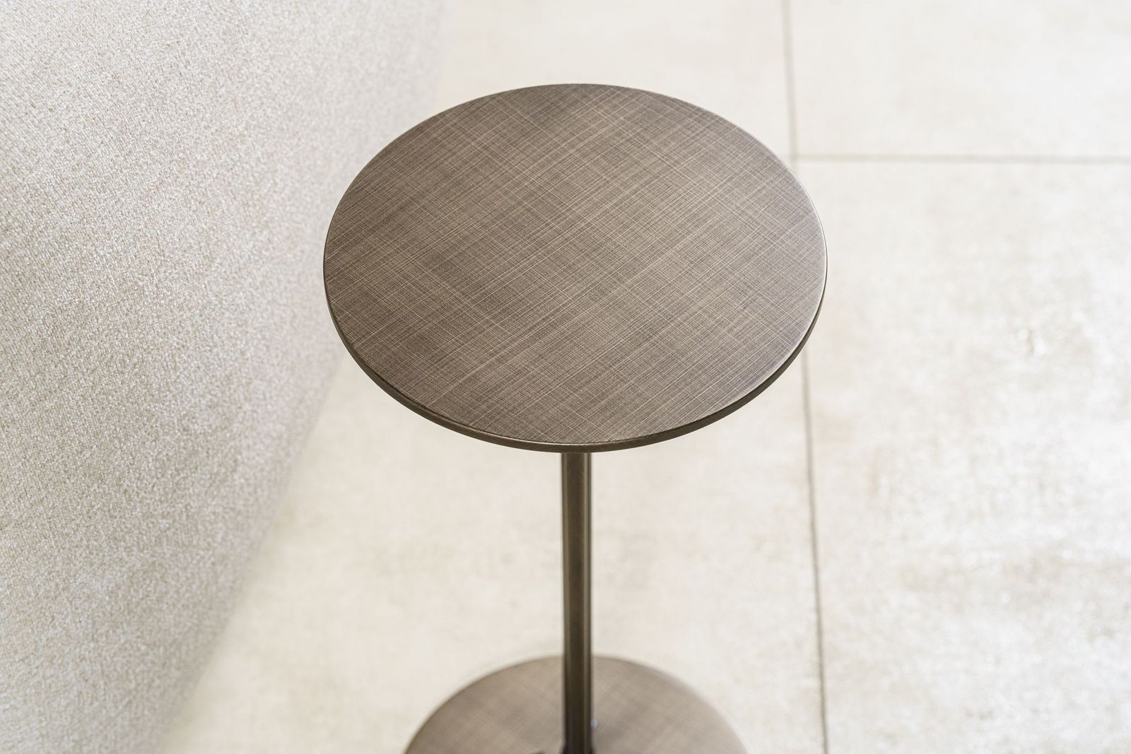 Cattelan Italia Журнальный столик Sting Brushed Bronze от Cattelan Italia — в интерьере