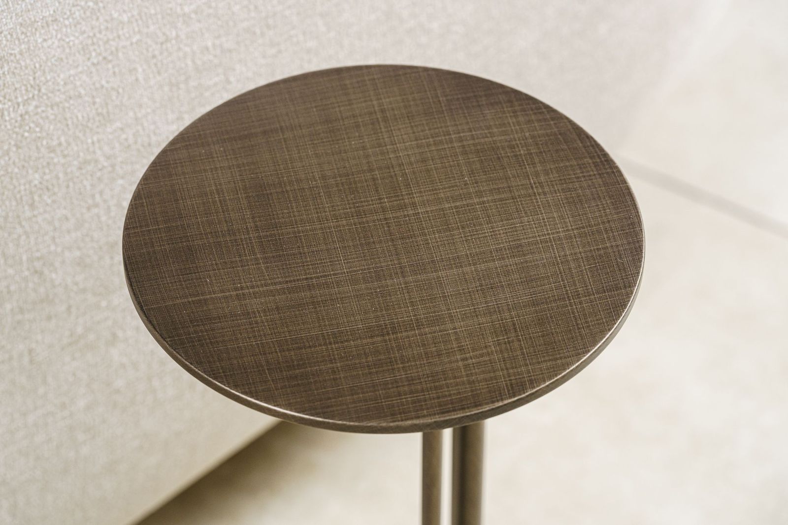 Cattelan Italia Журнальный столик Sting Brushed Bronze от Cattelan Italia — в интерьере