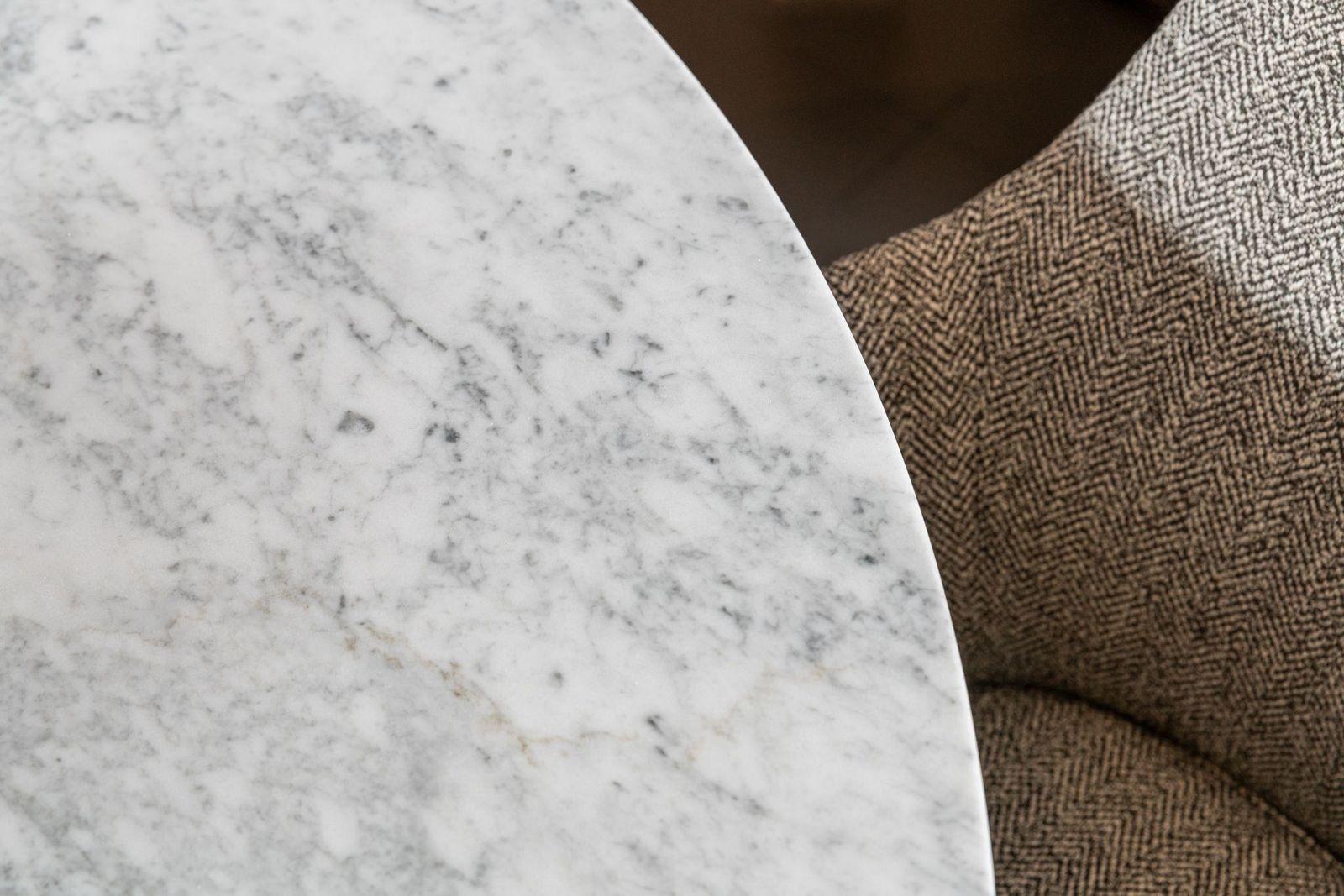 Poliform Стол Flute Carrara gloss 125 от Poliform — в интерьере