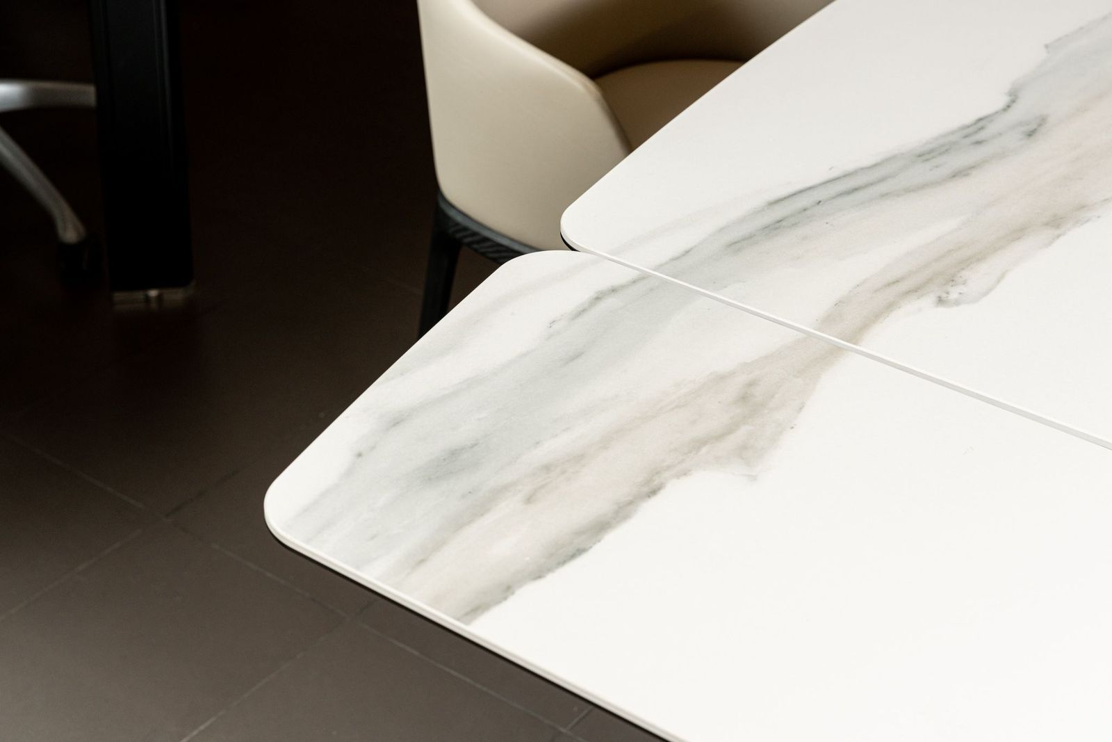 Cattelan Italia Стол Duffy Keramik Drive от Cattelan Italia — в интерьере