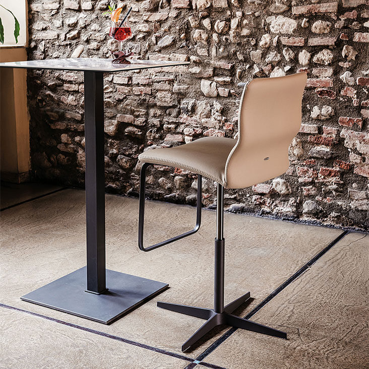 Cattelan Italia Барный стул Victor X от Cattelan Italia — в интерьере
