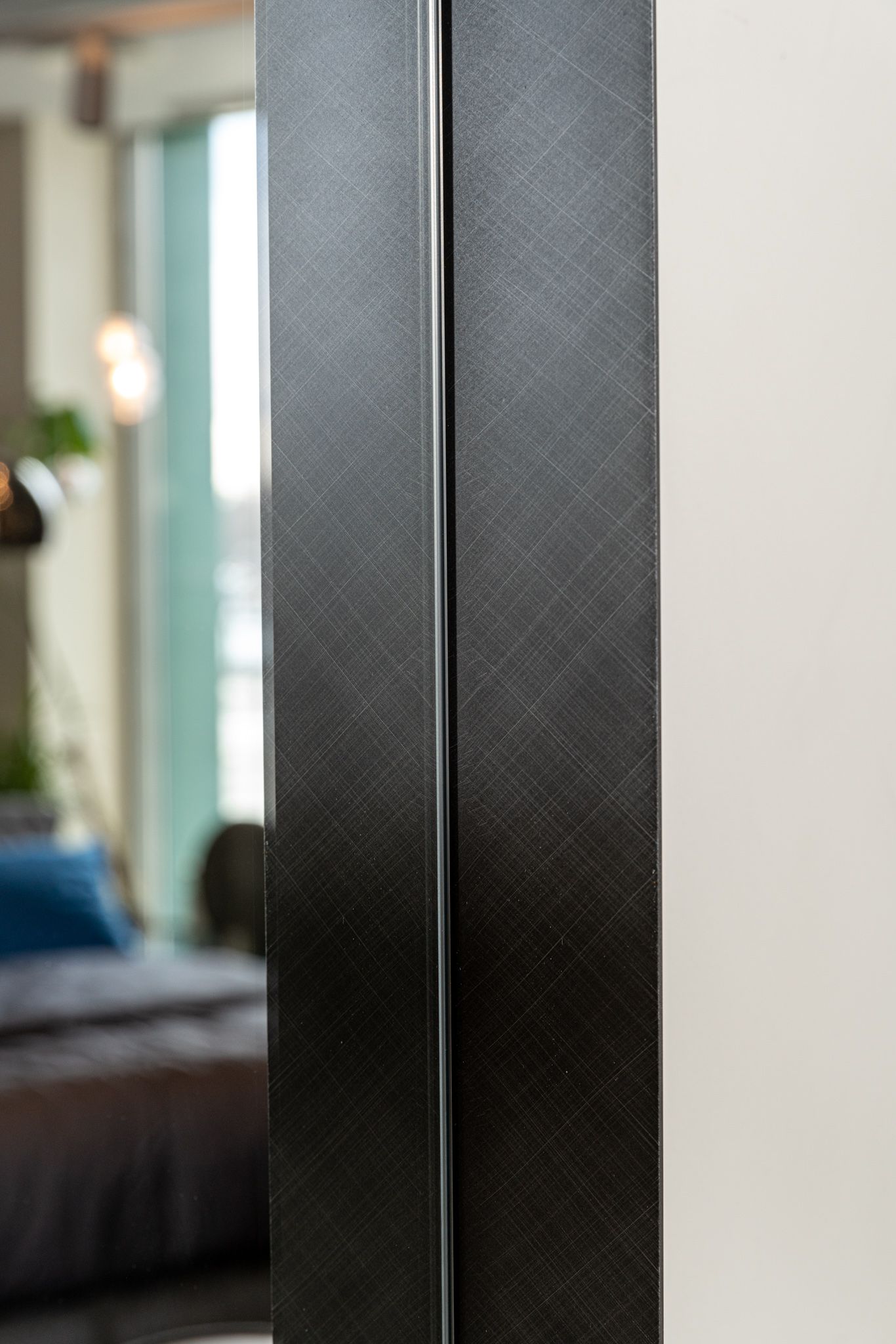 Cattelan Italia Зеркало Wish S 80*190 Brushed Grey от Cattelan Italia — в интерьере