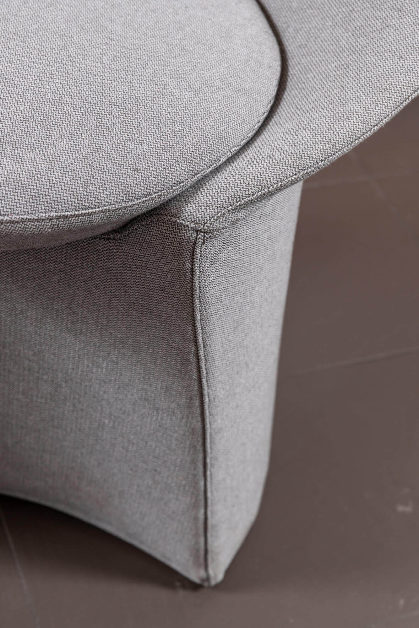 Flou Кресло Remy Wish Graphite 497 от Flou