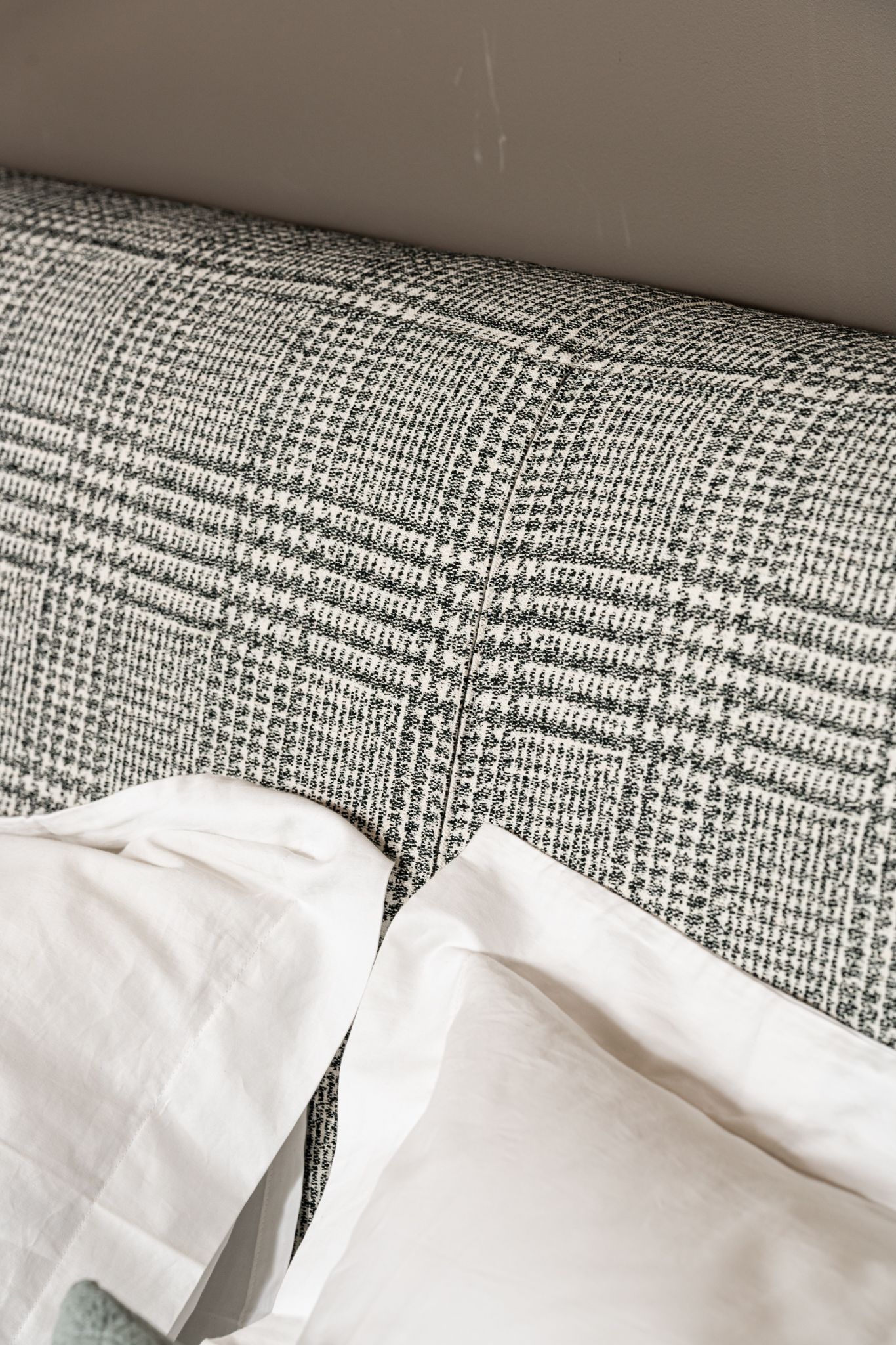 Flou Кровать Myplace с боксом для хранения lewis 539 от Flou — в интерьере