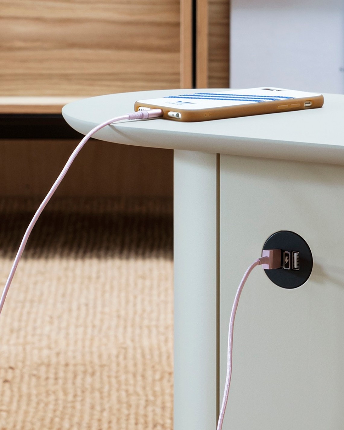 Miniforms с USB зарядкой Bobino от Miniforms — в интерьере