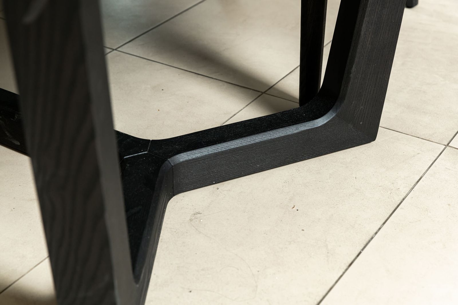 Poliform Стол Concorde calacatta oro levigato/olmo nero 240 от Poliform — в интерьере