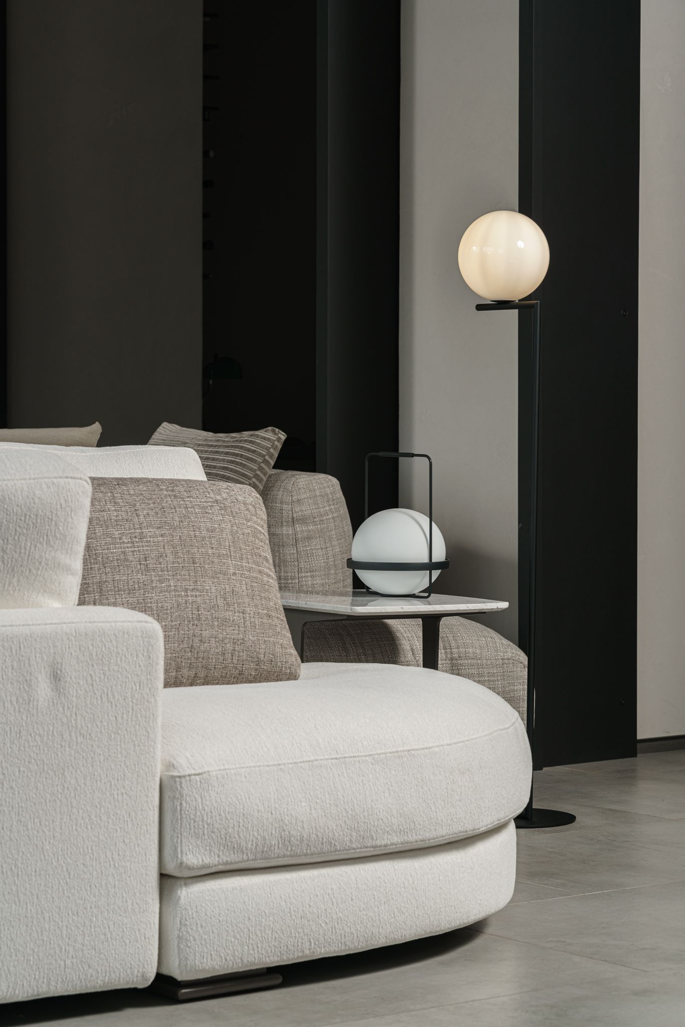 Flos Торшер IC F1 F3173030 от Flos — в интерьере