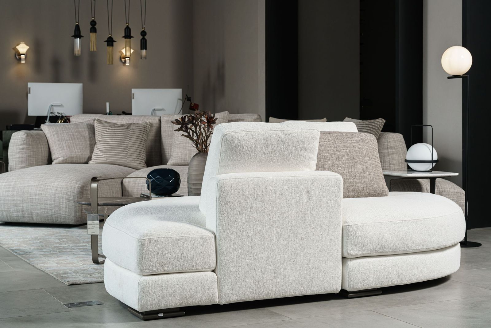 Flos Торшер IC F1 F3173030 от Flos — в интерьере