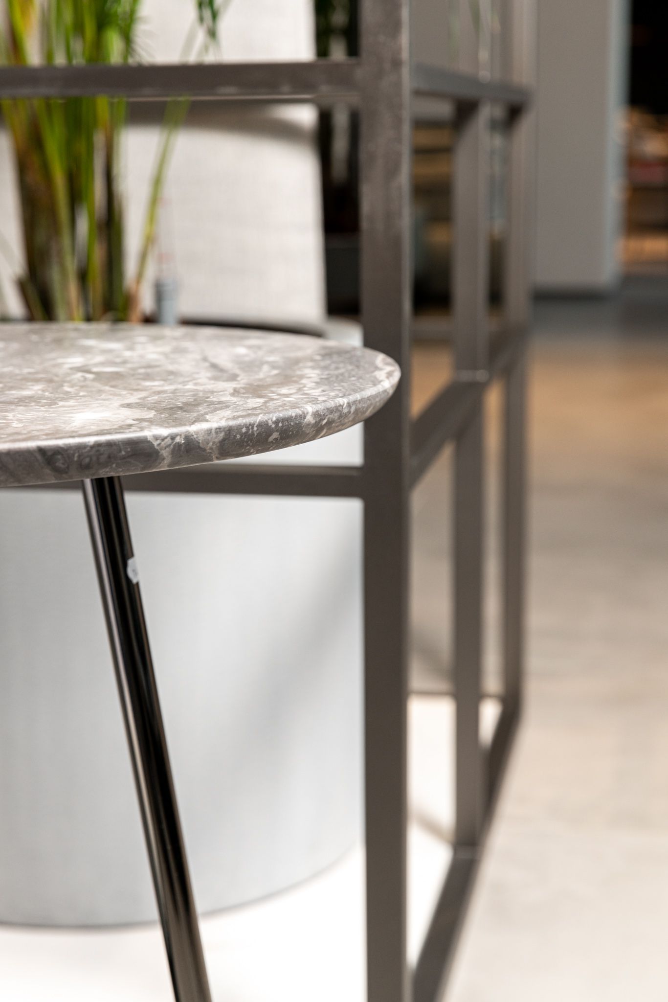 Flou Столик Angle Arabesco marble от Flou — в интерьере