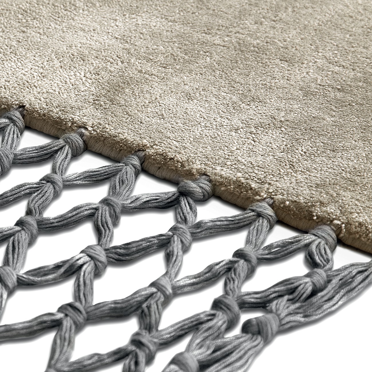 Baxter Ковер Fringes Pearl + Grey от Baxter — в интерьере