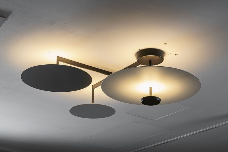 Vibia Потолочный светильник Flat 5905 от Vibia — в интерьере
