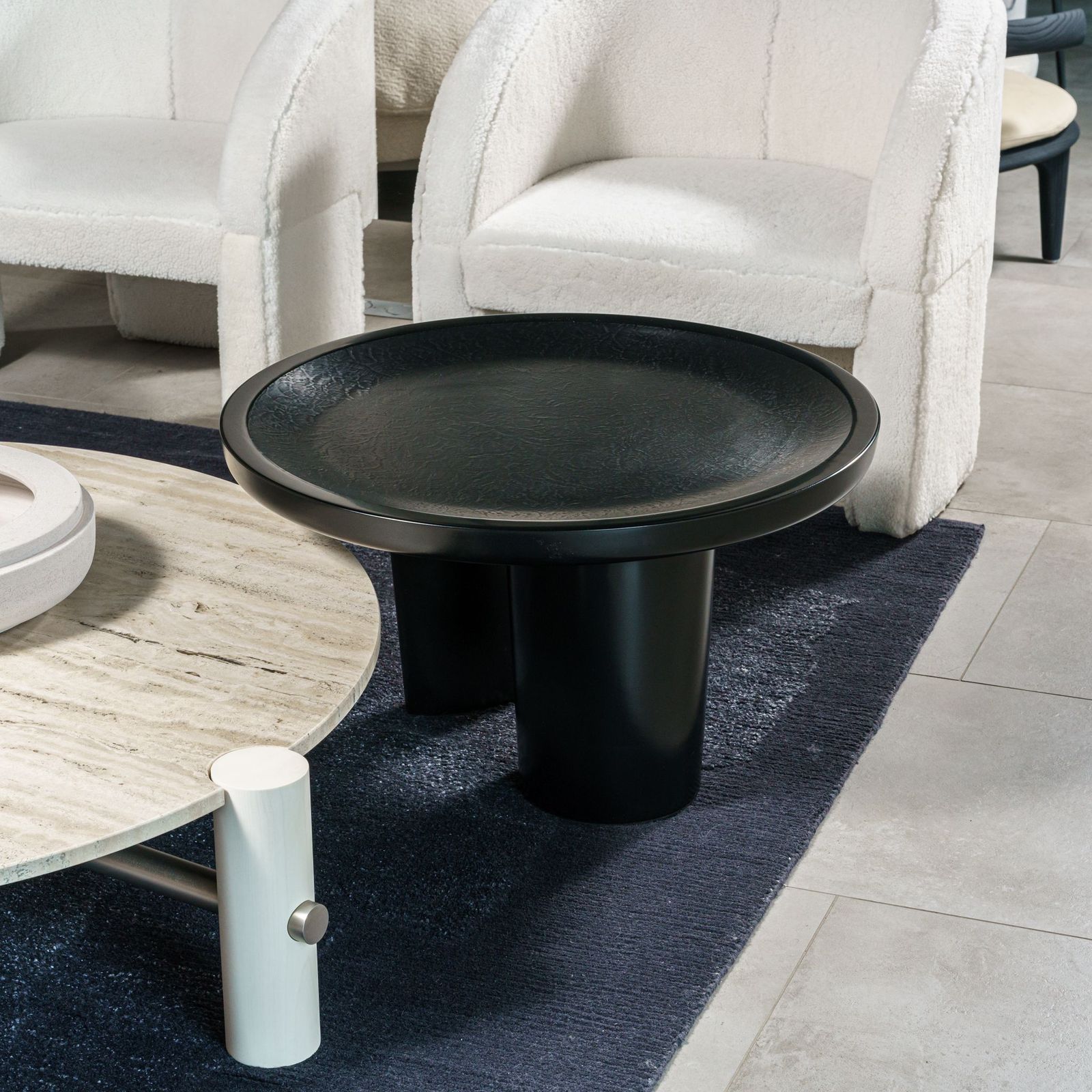 Baxter Журнальный столик Calix 75 от Baxter — в интерьере
