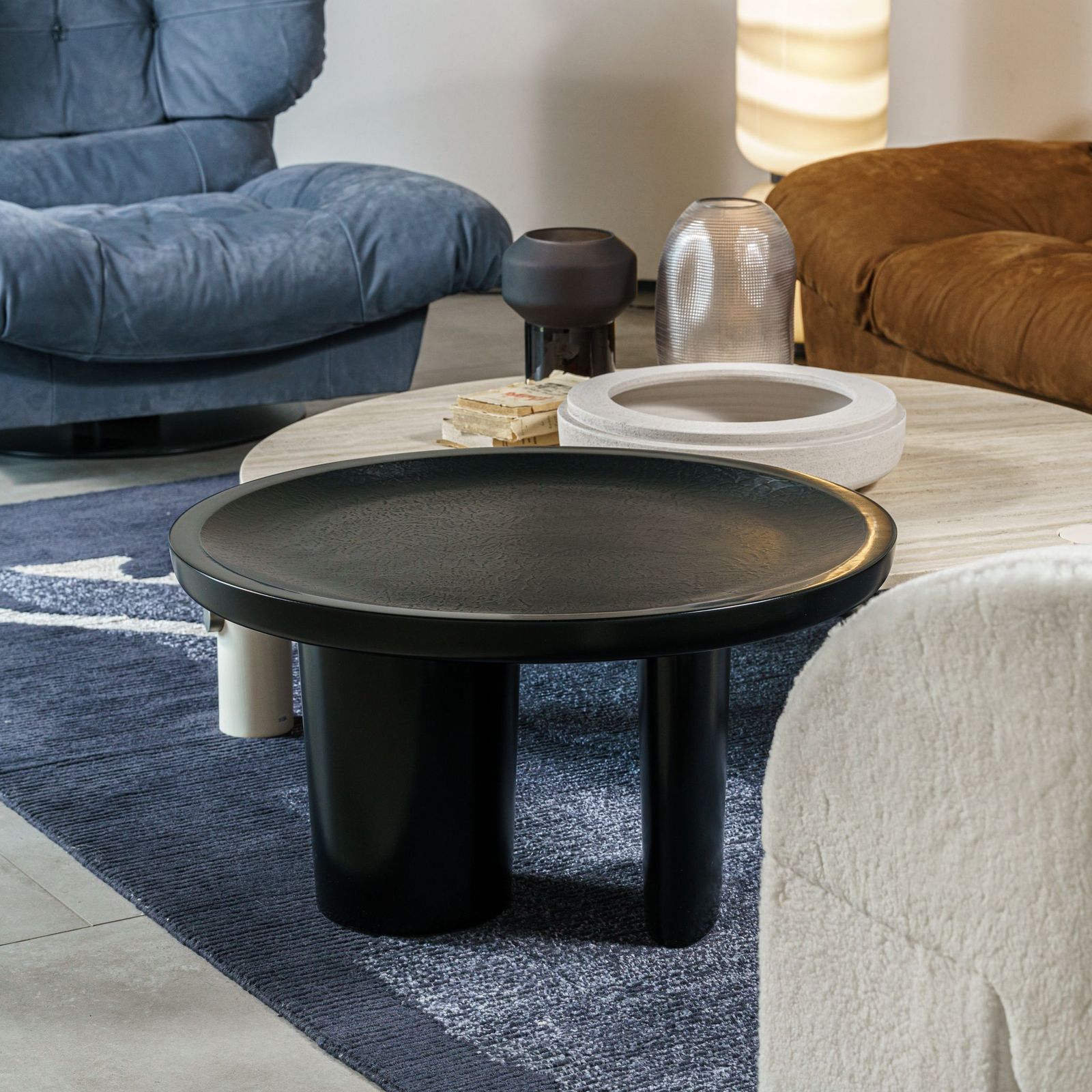 Baxter Журнальный столик Calix 75 от Baxter — в интерьере