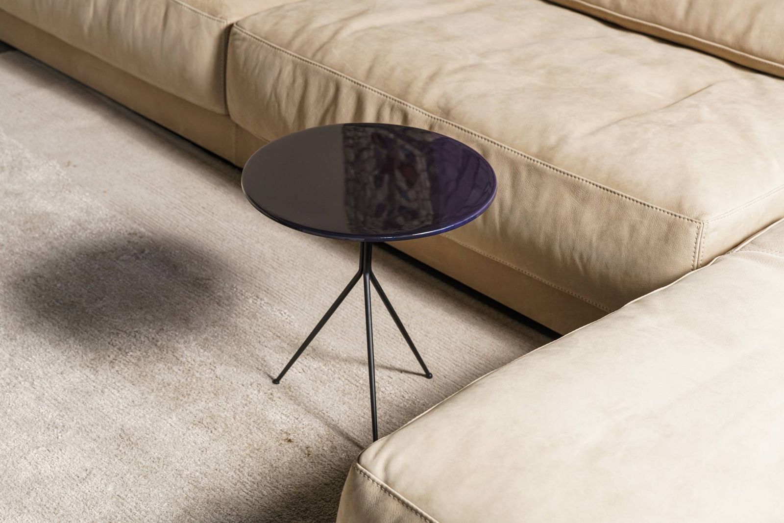 Baxter Журнальный столик Liquid Myrtille d40 от Baxter — в интерьере
