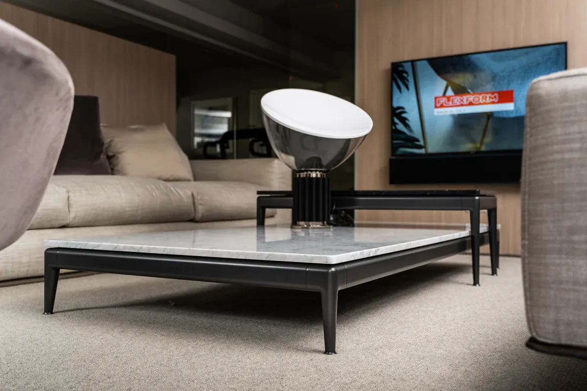 Flexform Журнальный столик Pico 110 от Flexform — в интерьере