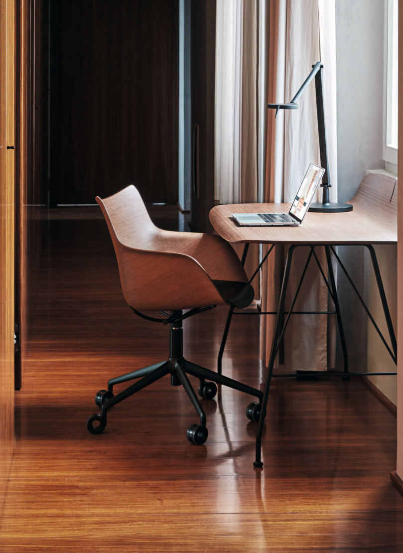Kartell Стул Q/Wood от Kartell — в интерьере